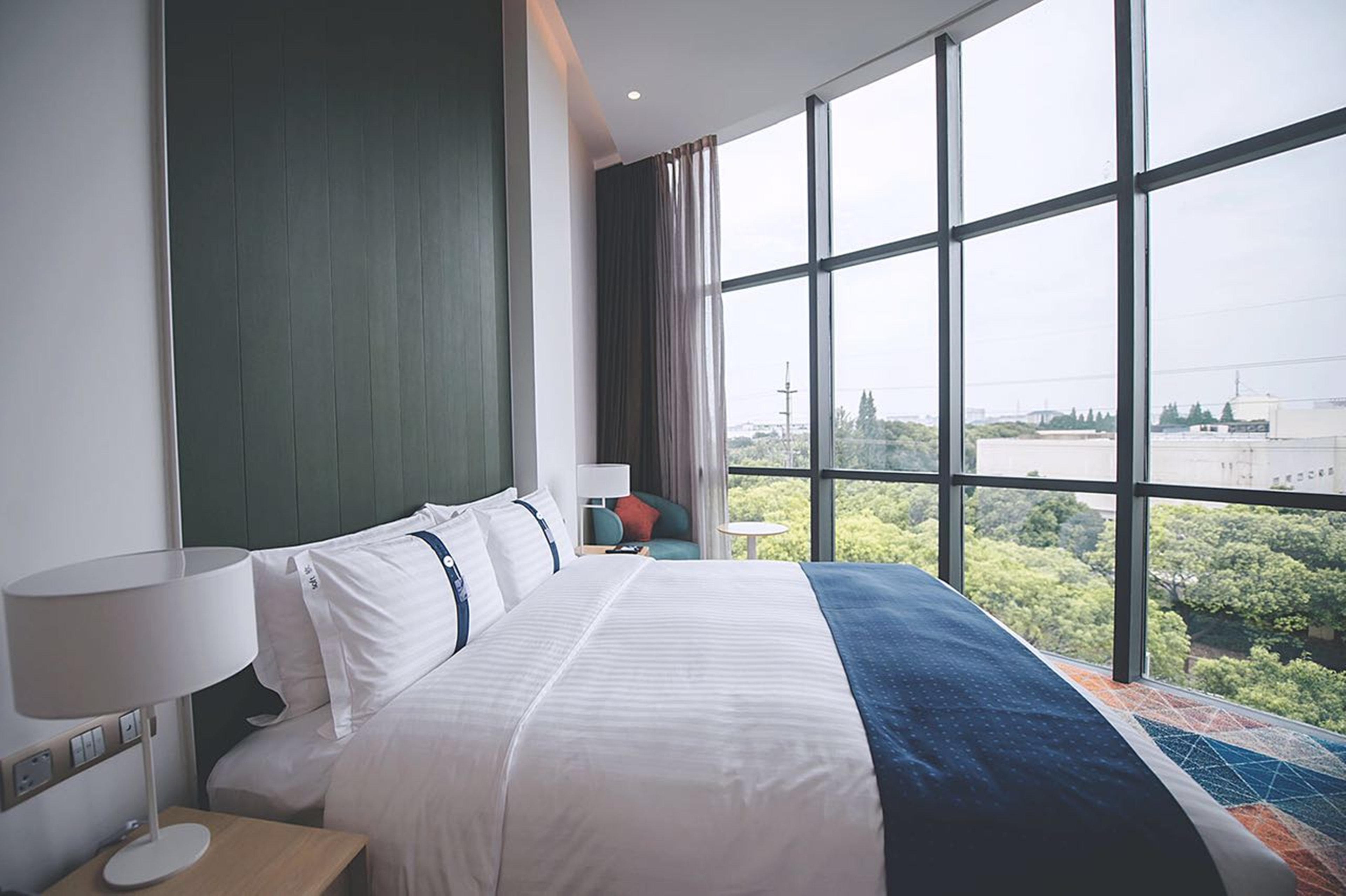 Holiday Inn Express Shanghai Songjiang Fangta By Ihg Exterior photo